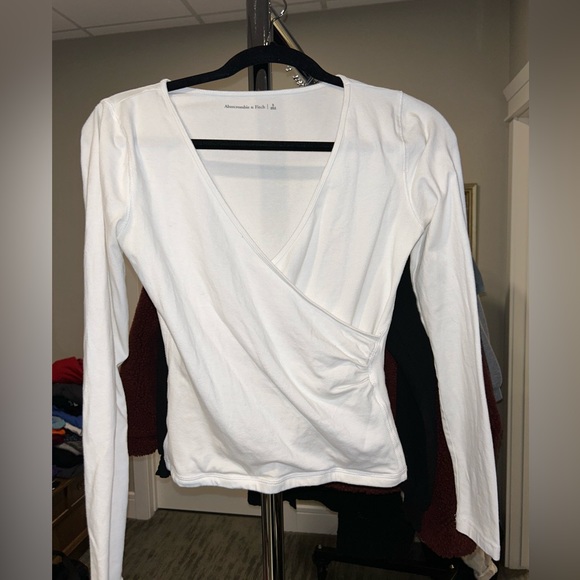 Abercrombie and Fitch long sleeve wrap blouse - Picture 2 of 2